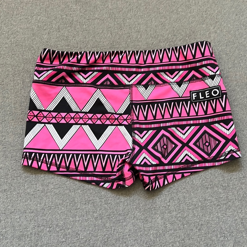 Fleo pink tribal shorts